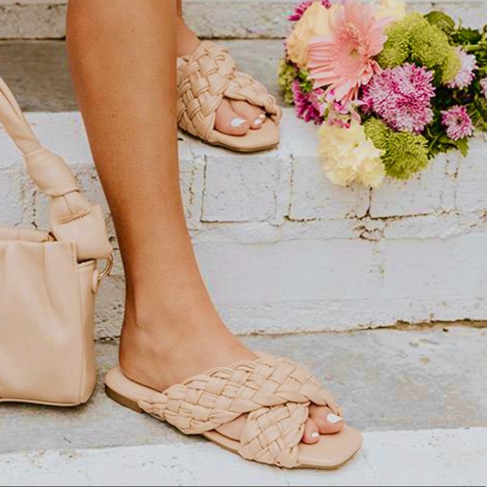 Nude Woven Straps Sandals - Picture 4 of 10